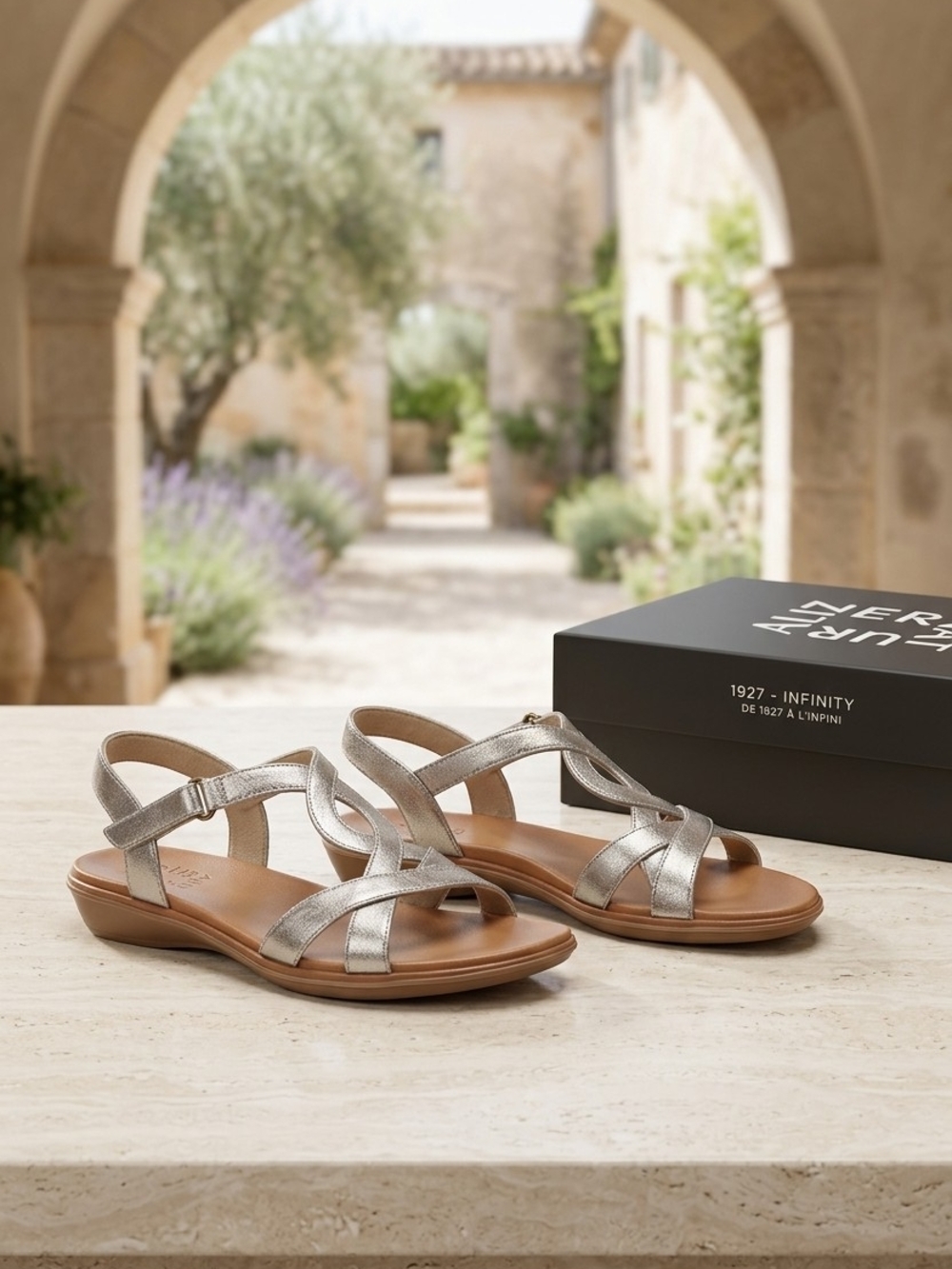Naturalizer Metallic Silver Strappy Slingback Sandals